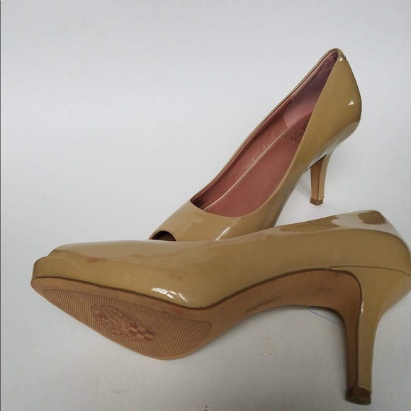 Vince camuto nude heels size 8.5 - Picture 6 of 7